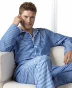 Perfectly relaxed, nothing will help you enjoy your weekend mornings in comfort like this classic pajama pant.