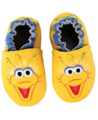 He'll be ready to spread his wings in these Robeez shoes designed for easy grip and the development of muscle. He'll be ready to spread his wings in these Robeez shoes designed for easy grip and the development of muscle.