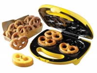 Nostalgia Electrics SPM-400 4-Soft Pretzel Maker Nostalgia Electrics SPM-400 4-Soft Pretzel Maker
