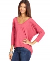 A slouchy shape and high-low hem ups the edge on this Alternative Apparel top -- perfect as a stylish staple!