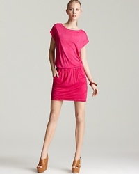 Imbued with an eye-popping hue, this super-soft GUESS dress is is the ultimate in effortless style. Imbued with an eye-popping hue, this super-soft GUESS dress is is the ultimate in effortless style.