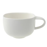 Villeroy & Boch's Urban Nature tea cup brings a dynamic new dimension to your table setting. The elegant bone-white porcelain pieces assume fluid, organic shapes for an effect that is both architectural and aerodynamic. Simple yet casually chic, Urban Nature is sure to take your next occasion to unexpected new levels. Villeroy & Boch's Urban Nature tea cup brings a dynamic new dimension to your table setting. The elegant bone-white porcelain pieces assume fluid, organic shapes for an effect that is both architectural and aerodynamic. Simple yet casually chic, Urban Nature is sure to take your next occasion to unexpected new levels.