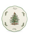 With an historic pattern starring the most cherished symbol of the season, Spode's Christmas Tree cheese plate is festive gift to holiday entertaining. Featuring a scalloped edge and full evergreen tree with baubles, tinsel and perfectly wrapped packages.