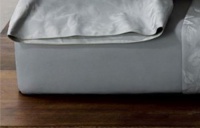 Calvin Klein Yearling 200T Double Row Cord Queen Flat Sheet Moonlight (Gray) Calvin Klein Yearling 200T Double Row Cord Queen Flat Sheet Moonlight (Gray)