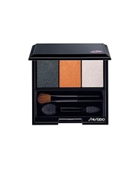 Inspired by Shiseido Makeup Artistic Director Dick Page's travels around the globe, the new trio palettes offer alluring combinations and endless variety. True intense color and silky smooth textures.