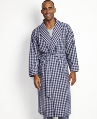 Cover up in comfort with this Sunday-morning special robe from Nautica. Cover up in comfort with this Sunday-morning special robe from Nautica.