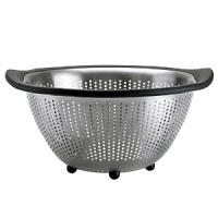 This efficient colander provides fast and thorough straining and the sturdy feet and soft handles allow for easy transfer so your meals hit the table right on time. This efficient colander provides fast and thorough straining and the sturdy feet and soft handles allow for easy transfer so your meals hit the table right on time.