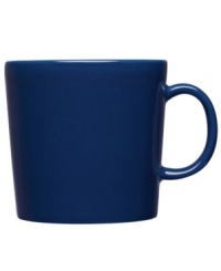 With a minimalist design and unparalleled durability, the large Teema mug makes preparing and serving hot drinks a cinch. Featuring a sleek profile in glossy blue porcelain by Kaj Franck for Iittala. With a minimalist design and unparalleled durability, the large Teema mug makes preparing and serving hot drinks a cinch. Featuring a sleek profile in glossy blue porcelain by Kaj Franck for Iittala.