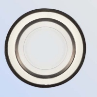 Waterford China Newgrange Platinum OVAL PLATTER, 15.25Ó Waterford China Newgrange Platinum OVAL PLATTER, 15.25Ó