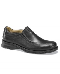 Need to bridge the work week and the weekend with a neutral pair of casual men's shoes? These gored bike toe loafers from Dockers helps you easily jump back and forth between on-the-job and off-the-clock. Need to bridge the work week and the weekend with a neutral pair of casual men's shoes? These gored bike toe loafers from Dockers helps you easily jump back and forth between on-the-job and off-the-clock.
