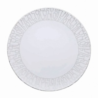 This classic design from Rosenthal now features a new series of graphics which follow the contours of each item, thus emphasizing its shape. The designs take on the theme of structure by playing with the contrast between matte and glossy surfaces- an idea that Walter Gropius himself pursued in his first design. This classic design from Rosenthal now features a new series of graphics which follow the contours of each item, thus emphasizing its shape. The designs take on the theme of structure by playing with the contrast between matte and glossy surfaces- an idea that Walter Gropius himself pursued in his first design.