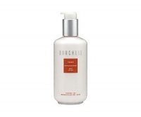A lightweight, quick penetrating body treatment that helps restore moisture balance to parched skin. Forms an invisible veil of moisture revealing healthy skin. A lightweight, quick penetrating body treatment that helps restore moisture balance to parched skin. Forms an invisible veil of moisture revealing healthy skin.