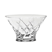Featuring an updated version of the popular Duchesse pattern. Produced in full lead crystal and designed by Vera Wang. Featuring an updated version of the popular Duchesse pattern. Produced in full lead crystal and designed by Vera Wang.