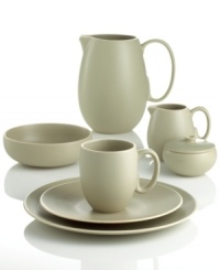 With a powdery matte finish and clean modern shapes, the Naturals 4-piece place settings from renowned designer Vera Wang bring minimalism to the table with chic style. In soft, natural hues perfect for coordinating with any decor. With a powdery matte finish and clean modern shapes, the Naturals 4-piece place settings from renowned designer Vera Wang bring minimalism to the table with chic style. In soft, natural hues perfect for coordinating with any decor.