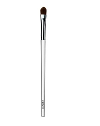 Slim, tapered design for spot application and even blending of concealer. Use pointed tip to camouflage small imperfections. Flat side helps cover larger areas: undereye circles, blotchy, uneven patches of skin. Unique antibacterial technology. Slim, tapered design for spot application and even blending of concealer. Use pointed tip to camouflage small imperfections. Flat side helps cover larger areas: undereye circles, blotchy, uneven patches of skin. Unique antibacterial technology.