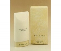 A sensual fragrance with an enveloping floral bouquet and a heart of seduction. A sensual fragrance with an enveloping floral bouquet and a heart of seduction.