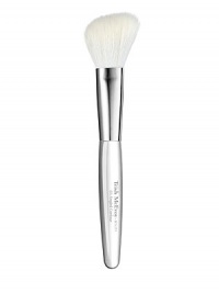 Trish's Brush 65 Angled Contour is diagonally shaped to expertly place and blend color on the contours of the face for effortless sculpting power. Handcrafted for exquisite quality and durability and precision-cut for technically perfect results.