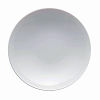 This classic design from Rosenthal now features a new series of graphics which follow the contours of each item, thus emphasizing its shape. The designs take on the theme of structure by playing with the contrast between matte and glossy surfaces- an idea that Walter Gropius himself pursued in his first design. This classic design from Rosenthal now features a new series of graphics which follow the contours of each item, thus emphasizing its shape. The designs take on the theme of structure by playing with the contrast between matte and glossy surfaces- an idea that Walter Gropius himself pursued in his first design.