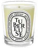 Very strong and flowery, the tuberose gives off an intoxicating and sensual perfume. It is a white bulbous flower native to Mexico, and the most expensive floral raw material in the world, for perfume making.Floral 50-60 hours burn time Keep wick trimmed to ½ to ensure optimal use Hand poured and made in France 