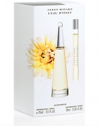 Sun-drenched flowers are in the air with the L'Eau d'Issey Eau de Parfum. Set includes: 2.5 oz. Eau de Parfum and a 0.33 oz. Purse Spray.
