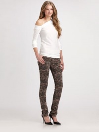 Work the trend in these lace-printed skinnies with a medium rise for a flattering fit. THE FITMedium rise, about 8Inseam, about 33THE DETAILSZip flyFive-pocket styleFully lined93% cotton/6% polyester/1% LycraDry cleanMade in USA of imported fabricModel shown is 5'9 (175cm) wearing US size 2.