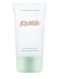 This gentle cleanser combines sea algae fibers and white pearl powders to purifiy, re-mineralize and promote a healthy-looking, bright complexion. Magnetized tourmaline and La Mer's exclusive Deconstructed Waters enable The Cleansing Foam to thoroughly, yet tranquilly, draw dirt, debris and makeup out and away from even the most delicate complexion ­providing the pure, crisp feeling of refreshed skin. 4.2 oz. 