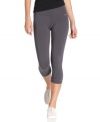 Build your workout wardrobe with these moisture-wicking active leggings by Calvin Klein Performance.