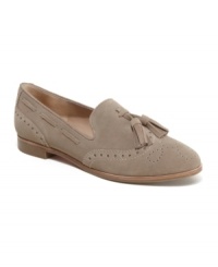 A timeless Oxford design that's not just for the guys! The Marcel loafer flats from DV by Dolce Vita flaunt preppy chic with tassels and hole-punch details. A timeless Oxford design that's not just for the guys! The Marcel loafer flats from DV by Dolce Vita flaunt preppy chic with tassels and hole-punch details.