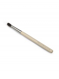 A long tapered brush for precise eye shade application, similar to a paint brush. Made of luxuriously soft black squirrel hair. A long tapered brush for precise eye shade application, similar to a paint brush. Made of luxuriously soft black squirrel hair.