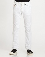 Treated white washed denim, in a slim straight fit for a casual-cool look.Five-pocket styleButton flyInseam, about 30CottonMachine washImported