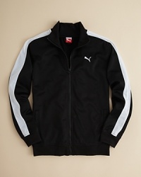Basic but beautiful, PUMA has designed this minimalist sport jacket to look good and perform hard under any circumstances. Basic but beautiful, PUMA has designed this minimalist sport jacket to look good and perform hard under any circumstances.