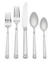 Simply classic at casual meals and polished for fine dining, the Abbington Square 5-piece place settings are an easy, elegant upgrade for every table. Elliptical hollow handles start and end with pronounced banding in 18/10 stainless steel.