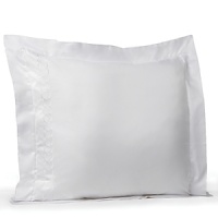Pratesi, the world's legendary linen maker presents Hotel Sweet Hotel; the linen of choice for elite hotels and discerning clientele around the globe. Pratesi, the world's legendary linen maker presents Hotel Sweet Hotel; the linen of choice for elite hotels and discerning clientele around the globe.