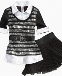 Lightweight style makes this pleated skirt an extra-twirlable look for her. Lightweight style makes this pleated skirt an extra-twirlable look for her.