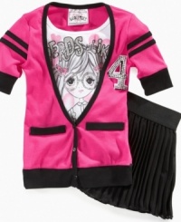 A cute glitter graphic and a sequin patch applique on this layered cardigan make her look eye-catching. A cute glitter graphic and a sequin patch applique on this layered cardigan make her look eye-catching.