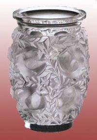 Lalique Bagatelle Vase - 1221900 Lalique Bagatelle Vase - 1221900