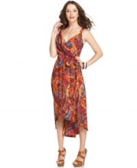 London Times' dress wows with a vibrant paisley-inspired print and an alluring high-low hem. Pair with your favorite wedges or chunky open-toe heels! London Times' dress wows with a vibrant paisley-inspired print and an alluring high-low hem. Pair with your favorite wedges or chunky open-toe heels!