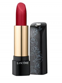 Introducing a replenishing and enhancing lipcolor - Bare-Lip Sensation.