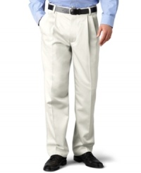 In addition to the famous DOCKERS fit, these khakis were designed to be wrinkle free. This means you go to work looking sharp as a tack without having to take out your ironing board. Throw them on straight from a suitcase, drawer or dryer for an updated look that never goes out of style In addition to the famous DOCKERS fit, these khakis were designed to be wrinkle free. This means you go to work looking sharp as a tack without having to take out your ironing board. Throw them on straight from a suitcase, drawer or dryer for an updated look that never goes out of style