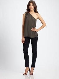 Minimalist-chic in a simple one-shoulder silhouette, knotted at the top.Single shoulder with top tie closureFlat front and backAbout 25 from shoulder to hemViscoseDry cleanImported Minimalist-chic in a simple one-shoulder silhouette, knotted at the top.Single shoulder with top tie closureFlat front and backAbout 25 from shoulder to hemViscoseDry cleanImported