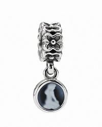 Celebrate your Zodiac sign with PANDORA's ethereal agate cameo charm. Celebrate your Zodiac sign with PANDORA's ethereal agate cameo charm.