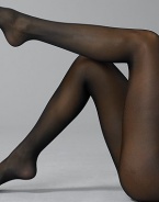 Semi-sheer tights have a revitalising effect with a subtle, slimming shimmer. Nylon/elastene/cotton Hand wash Imported