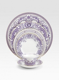 Inspired by the distinguished style of the French Royal Court of Louis XIV, this porcelain collection features the kind of elegance that could only come from the House of Versace. From the Le Grand Divertissement CollectionPorcelain13 diam.Hand washMade in Germany