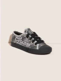 GUESS Little Girl Heritage Low II Shoe, BLACK (3) GUESS Little Girl Heritage Low II Shoe, BLACK (3)