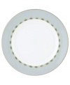 Combining the exotic lushness of the tropics with classic British style, this china collection stirs romantic thoughts of overseas adventures. Serve your main course on British Colonial dinner plates from Lenox. Choose from three richly detailed designs: Shutter, Bamboo or Trade Winds. A thin rim of gold lends a brilliantly elegant touch.