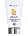 Pure Soin Sun Cream for Face SPF 15. A rich vitamin cocktail that protects the face from sun exposure and aging by neutralizing free radicals and strengthening the skin's self-defense mechanisms. Traps free radicals and provides superior protection for the cells, skin proteins, DNA and cell membranes. Stimulates cellular energy while regenerating, firming and moisturizing. Neutralizes free radicals while it protects and revitalizes the skin to prevent wrinkles caused by sun exposure.
