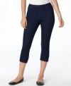Jeggings get an update for warm-weather style. HUE City Jeans leggings in capri-length.