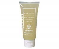 This transparent gel helps to dissolve impurities, exfoliate dead cells and leaves the skin smooth and soft. Natural extracts of white mulberry and lemon reduce melanin synthesis and contain toning and lightening properties. This transparent gel helps to dissolve impurities, exfoliate dead cells and leaves the skin smooth and soft. Natural extracts of white mulberry and lemon reduce melanin synthesis and contain toning and lightening properties.