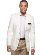 A breezy linen blazer from Club Room instantly relaxes your on-the-clock look for the perfect warm-weather strategy.