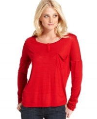 Allover stripes add a stylish appeal to this casual Kensie top -- pair it with all your fave denim! Allover stripes add a stylish appeal to this casual Kensie top -- pair it with all your fave denim!